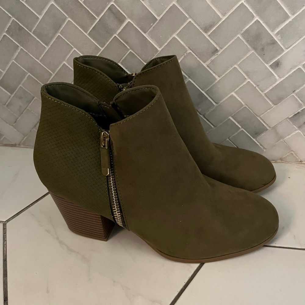 Style & Co. Olive Ankle Booties with Zipper